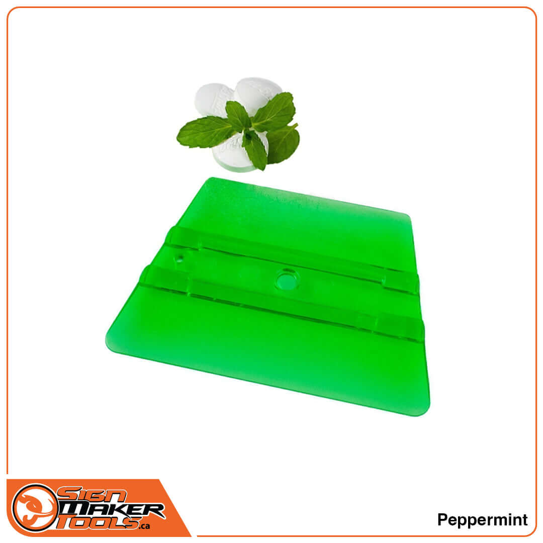 Green SmellGood ProWrap Peppermint squeegee with fresh mint leaves and mints